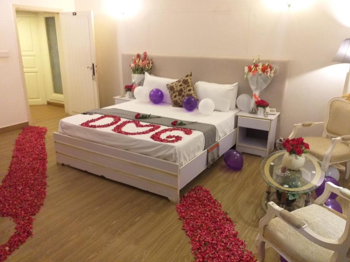 Hilton Bayview Lnn Hotel Karachi Ngoại thất bức ảnh