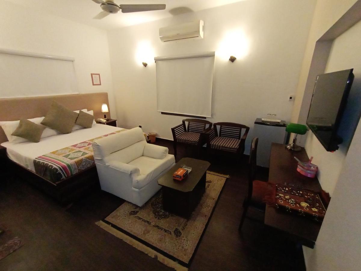 Hilton Bayview Lnn Hotel Karachi Ngoại thất bức ảnh